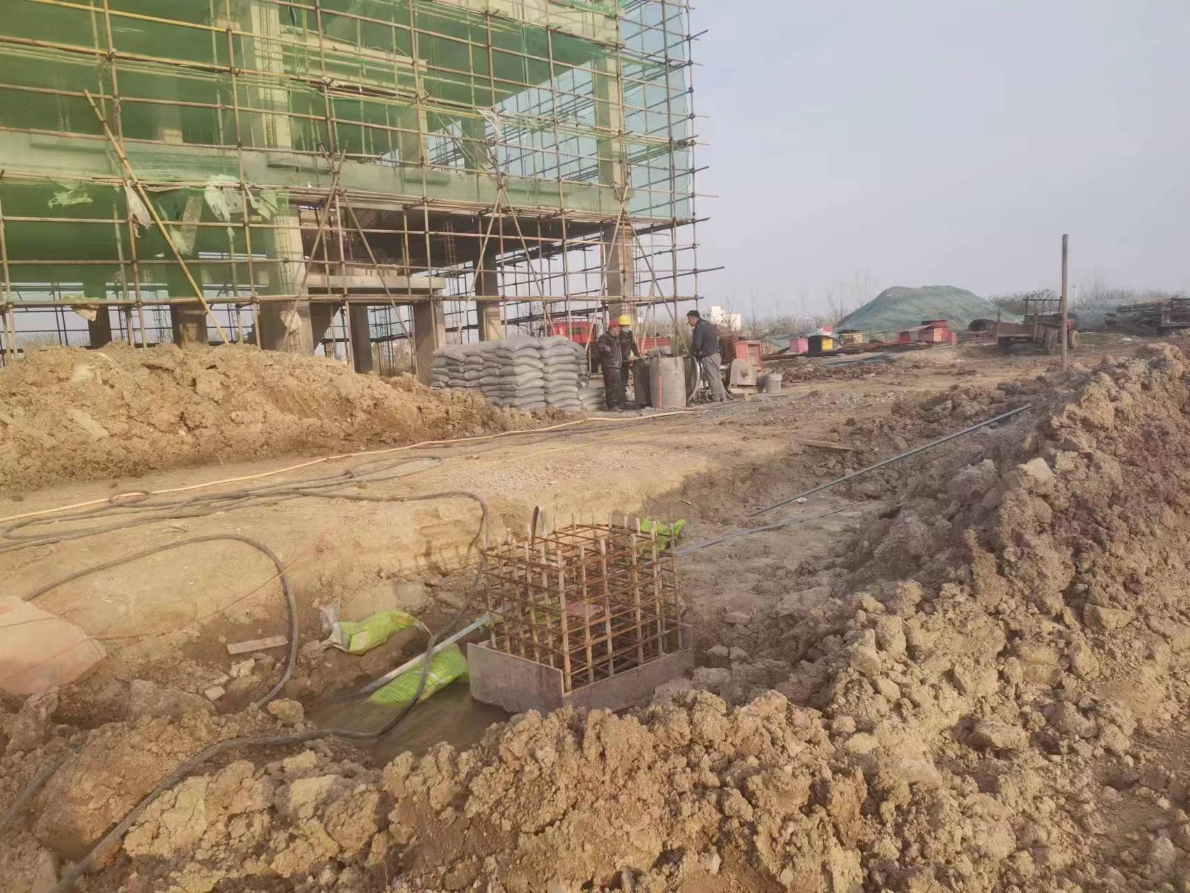 绥芬河当桥梁出现裂缝的时候应该及时加固修补